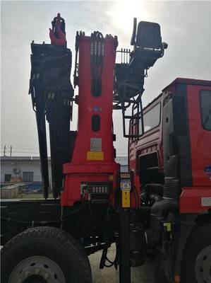 陕汽德龙随车吊与清障车全系产品概览 从12吨到20吨的专业起重解决方案