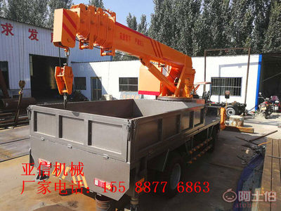 专业定制四不像随车吊与5吨四轮随车吊 灵活臂长，满足多样化工程需求